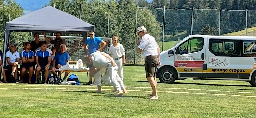 Int. Alpencupranggeln, Kampf um die Wandertrophäe