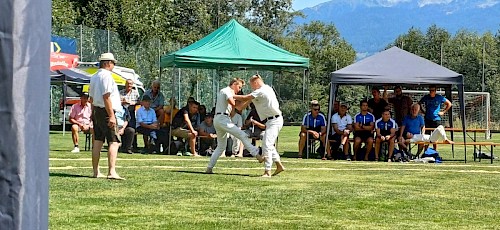 Int. Alpencupranggeln, Kampf um die Wandertrophäe