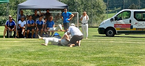 Int. Alpencupranggeln, Kampf um die Wandertrophäe