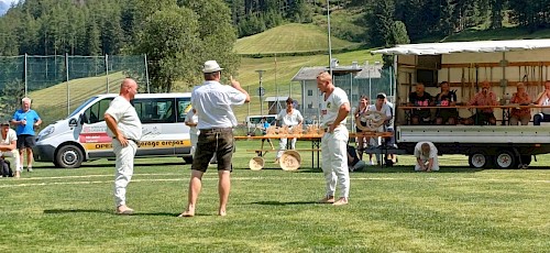 Int. Alpencupranggeln, Kampf um die Wandertrophäe