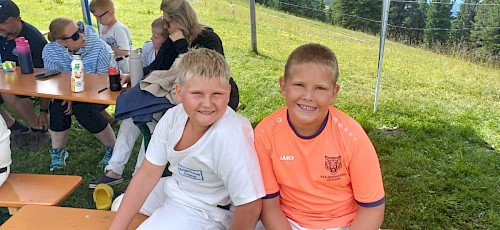 Kreuzjochranggeln, int. Punkteranggeln, zusätzlich Jugendhagmoar, nur bei Schönwetter