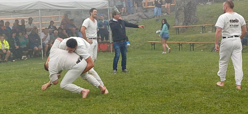Kreuzjochranggeln, int. Punkteranggeln, zusätzlich Jugendhagmoar, nur bei Schönwetter