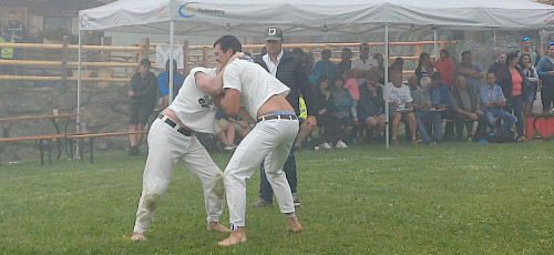 Kreuzjochranggeln, int. Punkteranggeln, zusätzlich Jugendhagmoar, nur bei Schönwetter