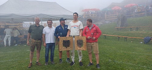 Kreuzjochranggeln, int. Punkteranggeln, zusätzlich Jugendhagmoar, nur bei Schönwetter