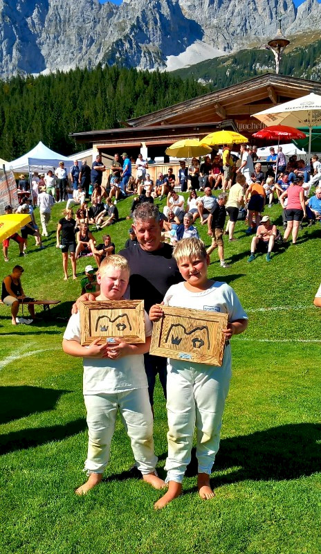 Wochenbrunnranggeln, int. Preisranggeln, zusätzlich Schüler- und Jugendhagmoar, nur bei Schönwetter