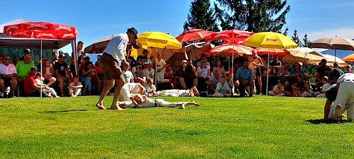 Wochenbrunnranggeln, int. Preisranggeln, zusätzlich Schüler- und Jugendhagmoar, nur bei Schönwetter