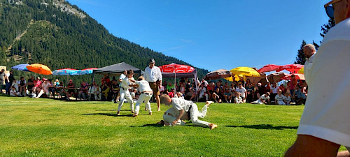 Wochenbrunnranggeln, int. Preisranggeln, zusätzlich Schüler- und Jugendhagmoar, nur bei Schönwetter
