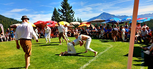 Wochenbrunnranggeln, int. Preisranggeln, zusätzlich Schüler- und Jugendhagmoar, nur bei Schönwetter