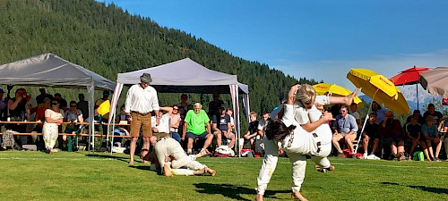 Wochenbrunnranggeln, int. Preisranggeln, zusätzlich Schüler- und Jugendhagmoar, nur bei Schönwetter