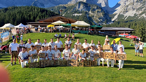 Wochenbrunnranggeln, int. Preisranggeln, zusätzlich Schüler- und Jugendhagmoar, nur bei Schönwetter