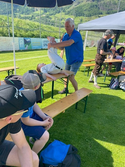 Int. Alpencupranggeln, zusätzlich Schüler- und Jugendhagmoar