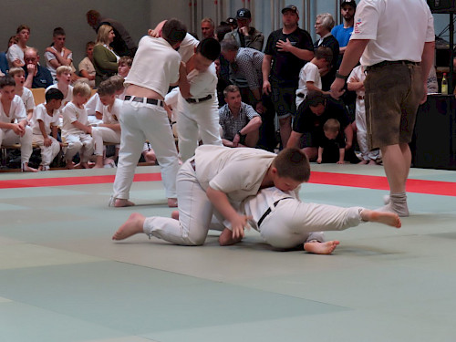 Salzburger Eröffnungsranggeln, int. Alpencupranggeln, zusätzlich Jugendhagmoar