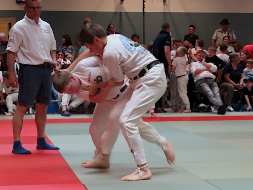 Salzburger Eröffnungsranggeln, int. Alpencupranggeln, zusätzlich Jugendhagmoar