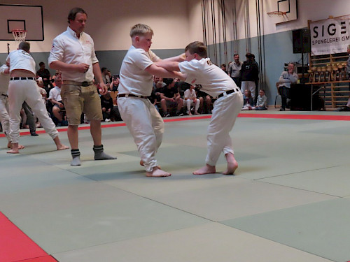 Salzburger Eröffnungsranggeln, int. Alpencupranggeln, zusätzlich Jugendhagmoar