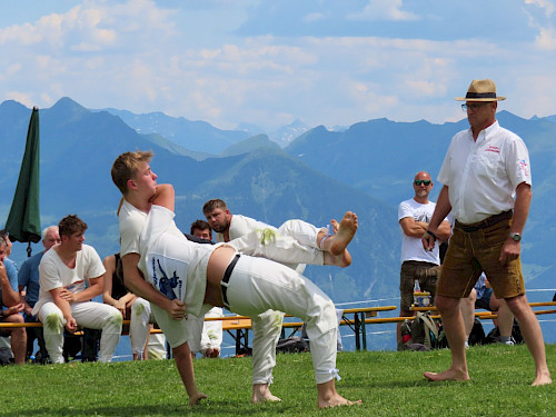 Schmittenranggeln, int. Alpencupranggeln