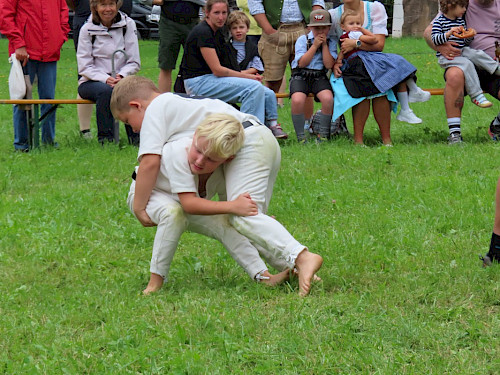 Bauernherbstranggeln, int. Schüler- und Jugendranggeln, kein Punkteranggeln (nur bei Schönwetter)