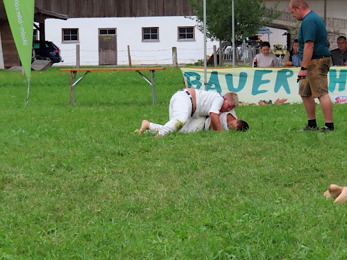 Bauernherbstranggeln, int. Schüler- und Jugendranggeln, kein Punkteranggeln (nur bei Schönwetter)