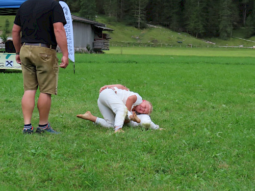 Bauernherbstranggeln, int. Schüler- und Jugendranggeln, kein Punkteranggeln (nur bei Schönwetter)