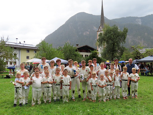 Bauernherbstranggeln, int. Schüler- und Jugendranggeln, kein Punkteranggeln (nur bei Schönwetter)