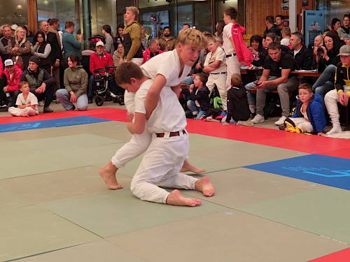 Int. Alpencupfinale, zusätzlich Jugendhagmoar